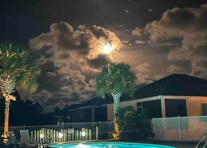 Holiday home 4014 Private 2 Pools Dog Friendly Sleeps 10 *