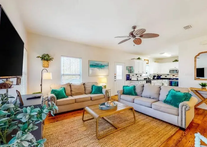 Holiday home 4014 Private 2 Pools Dog Friendly Sleeps 10 *
