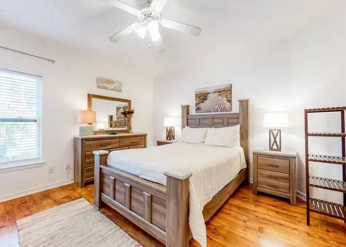 Holiday home 4014 Private 2 Pools Dog Friendly Sleeps 10 Gulf Shores